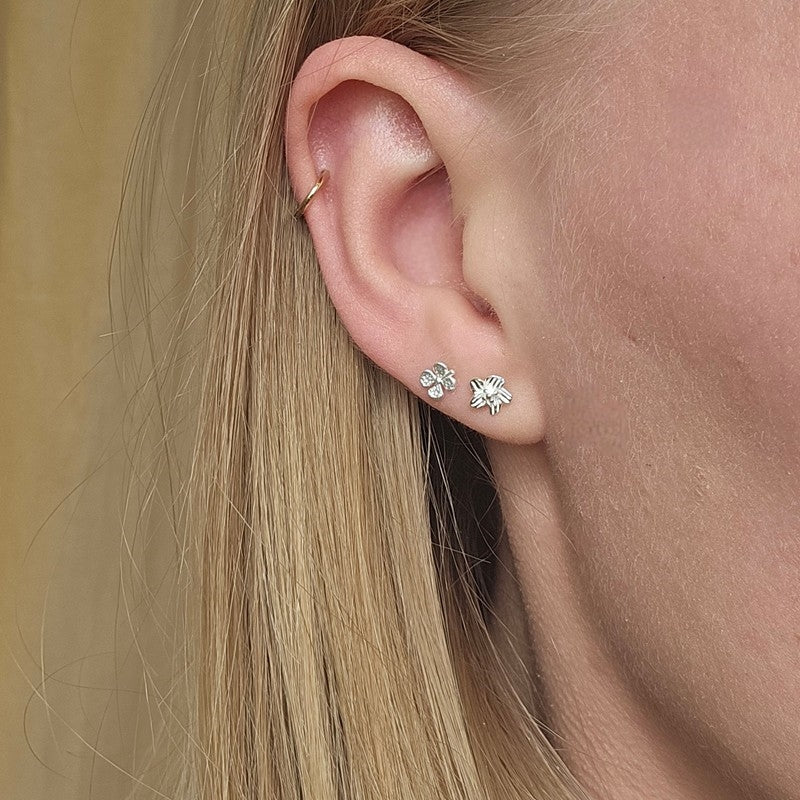 Aqua Dulce - Jasmin Small Earstud i sterlingsølv