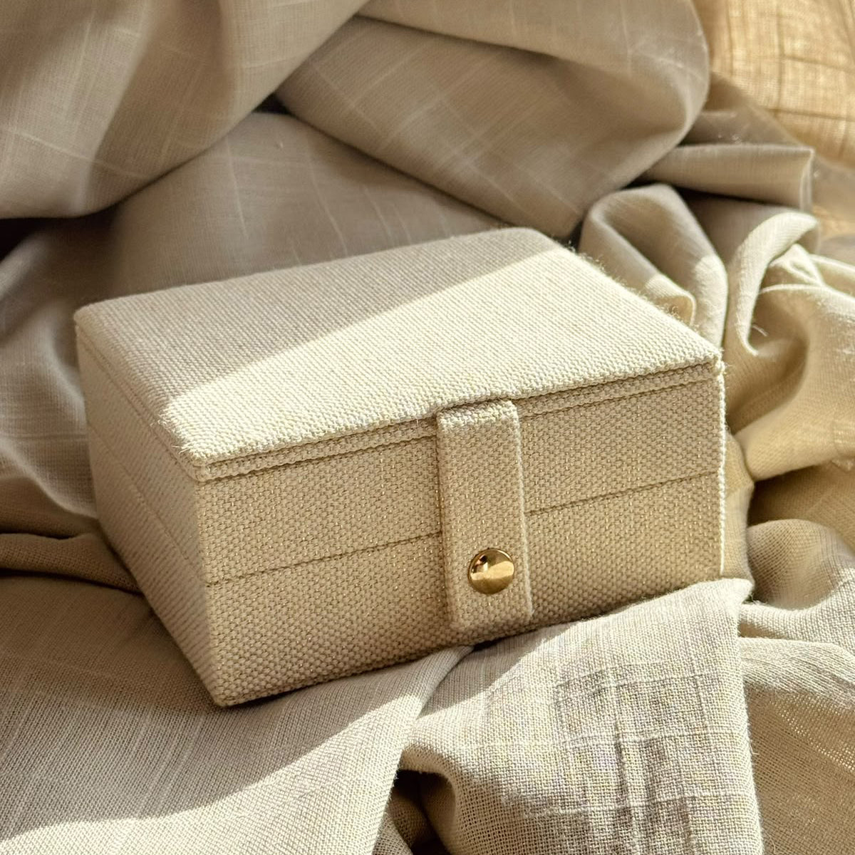Aqua Dulce Jewellery Box Medium smykkeskrin i sand