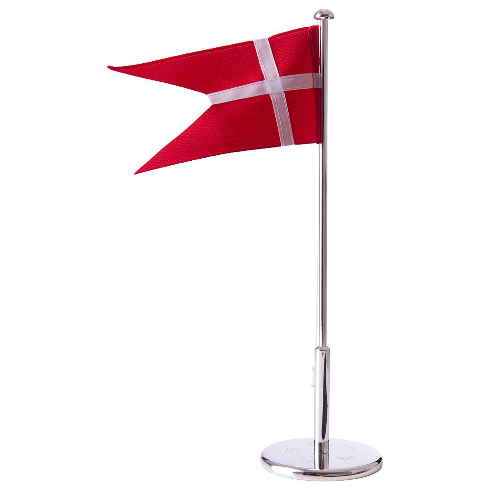 Nordahl Andersen forkromet Dannebrogsflag på 30 cm med rund metalfod til gravering