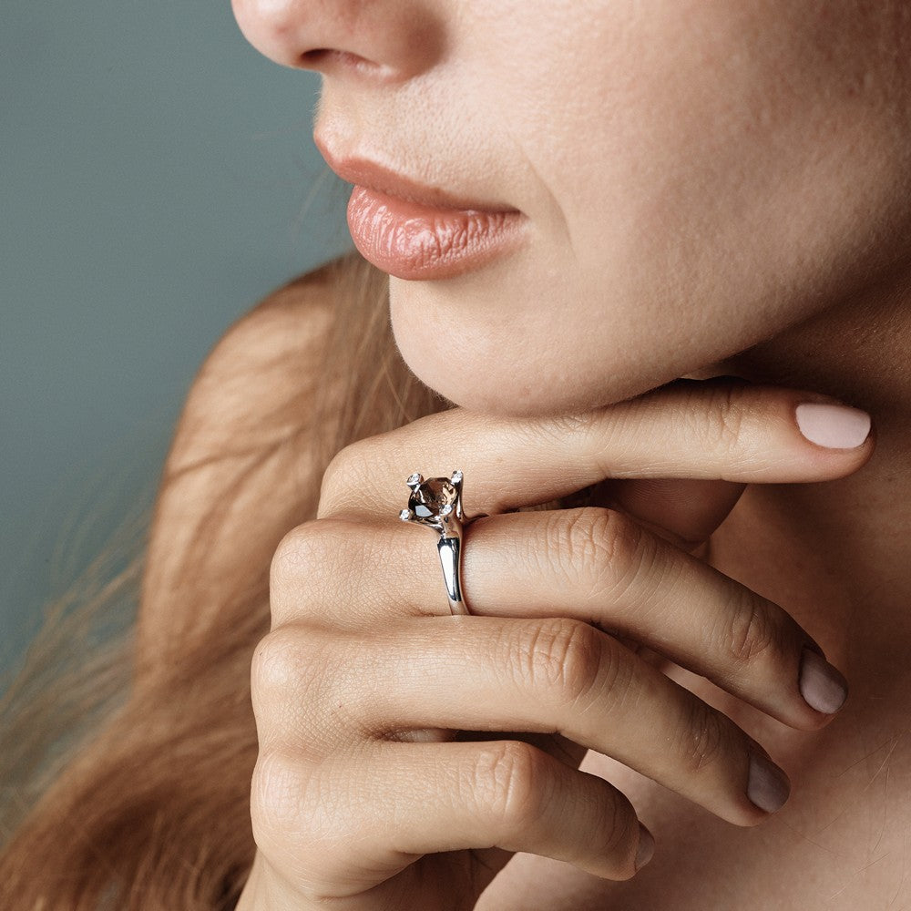 Cocktail ring i 14 kt Hvidguld med Ametyst og Diamanter