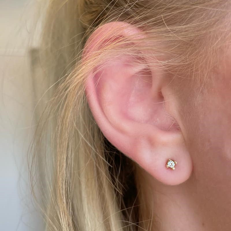 1135,10 Kleopatra Ørestikker 14 kt. Guld 0,10