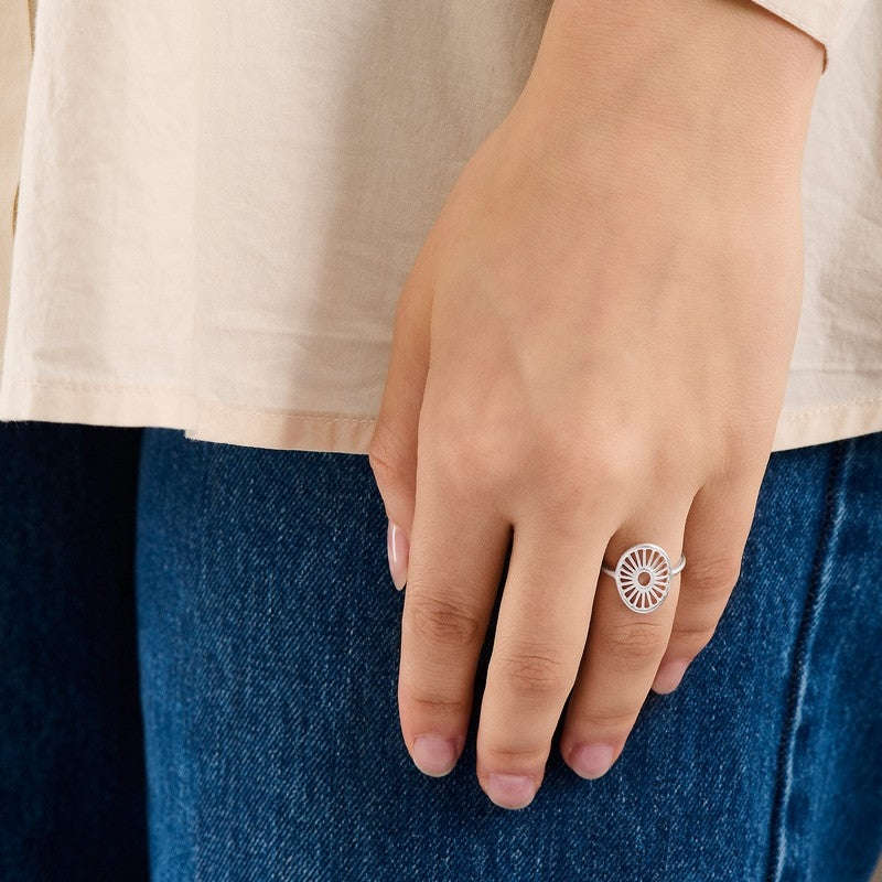 Small daylight sølv ring af Pernille Corydon r-472-s