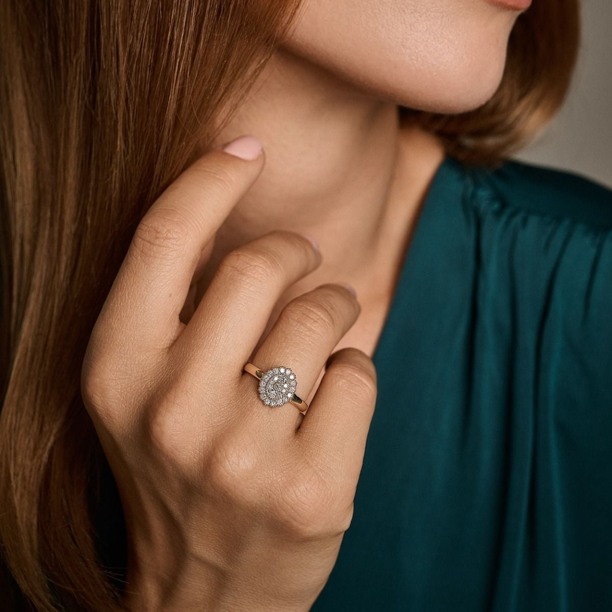 Athene - 14 kt guldring med brillanter på i alt 0,38ct 2
