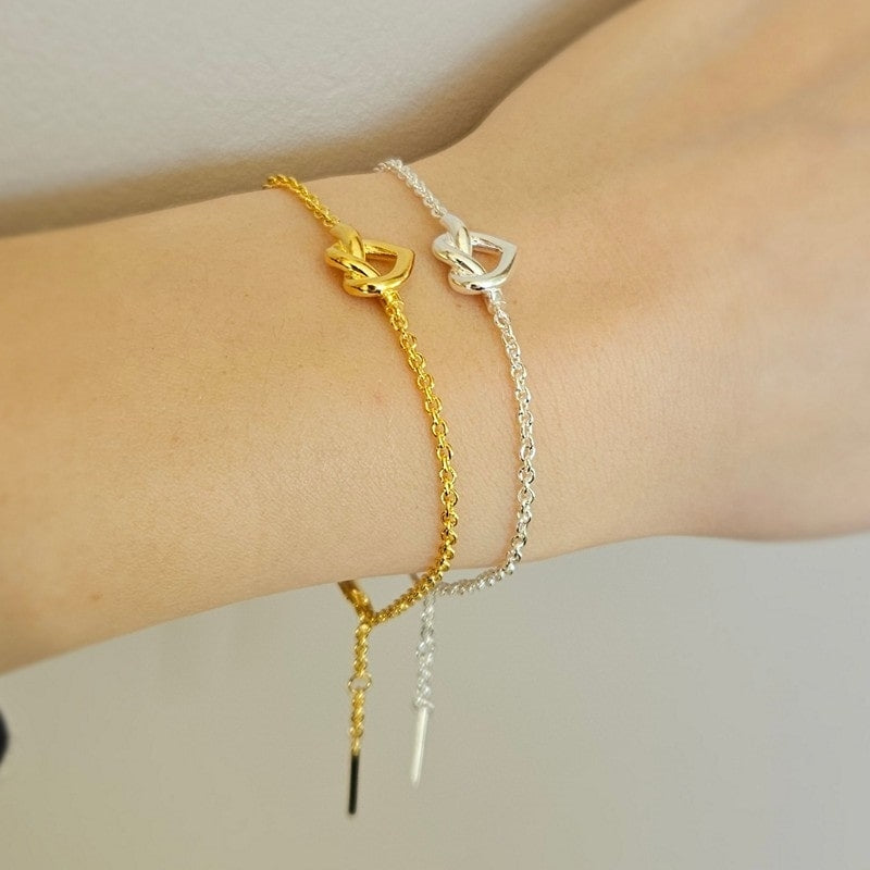 Jane Kønig - Tied Heart armbånd i sølv