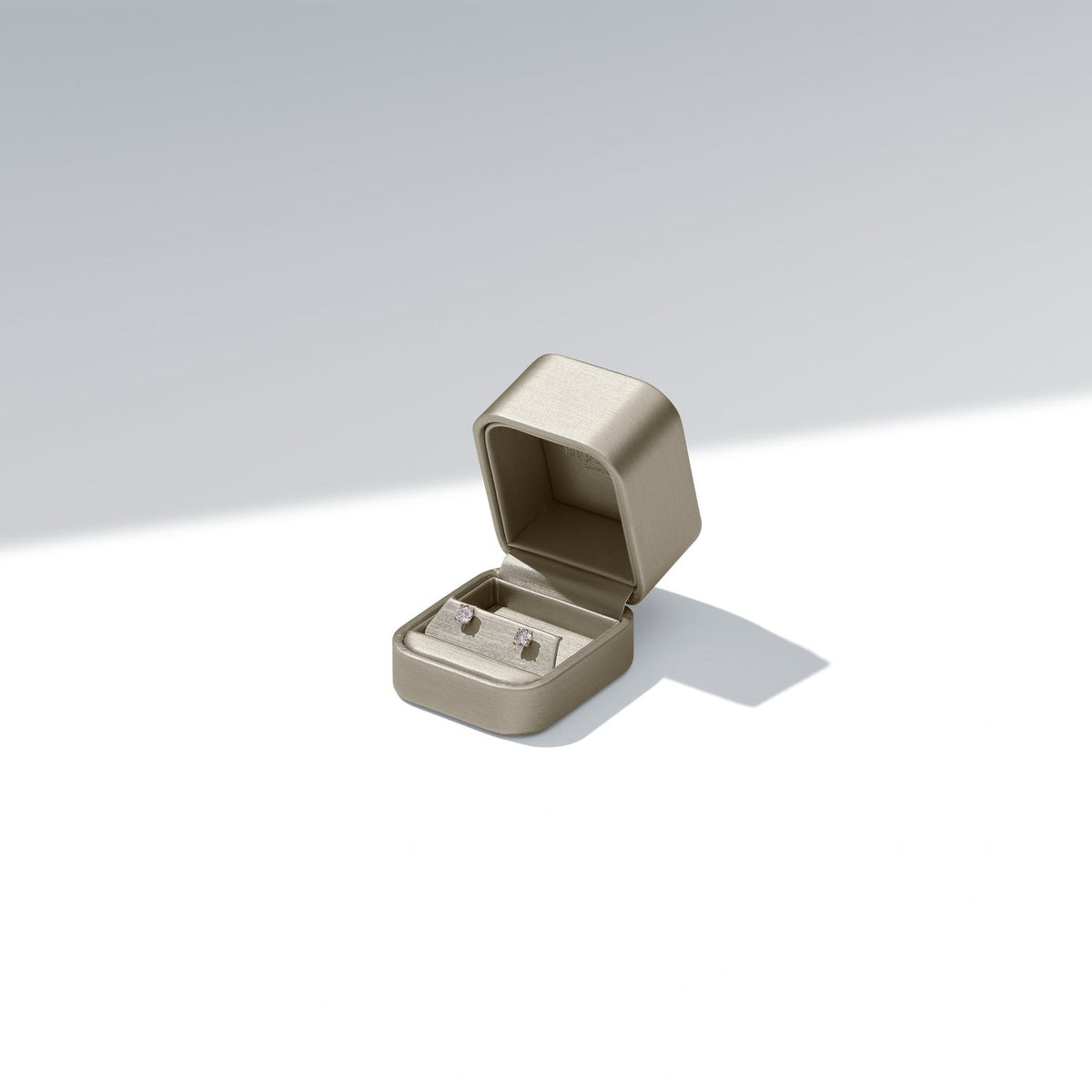 Sif Jakobs Grace Ovale Solitaire øreringe 1,00 ct i guld, billede 2