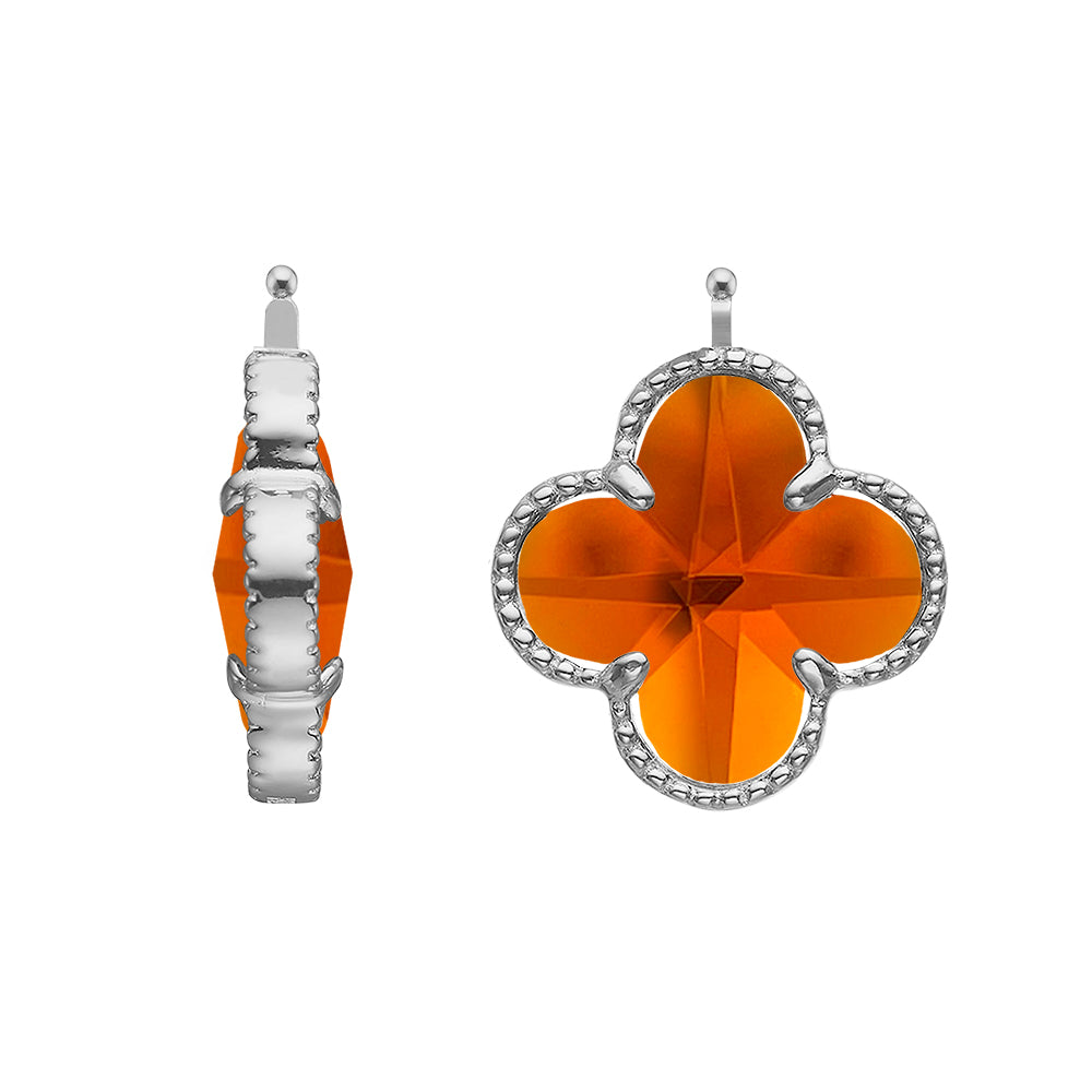 Heide Heinzendorff stort kløvervedhæng i blankt sølv med varm orange glasfacet på 22 mm.