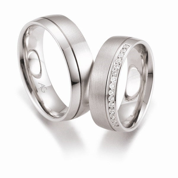 Vielsesringe i hvidguld med 0,15 ct brillanter og todelt overflade fra Gerstner