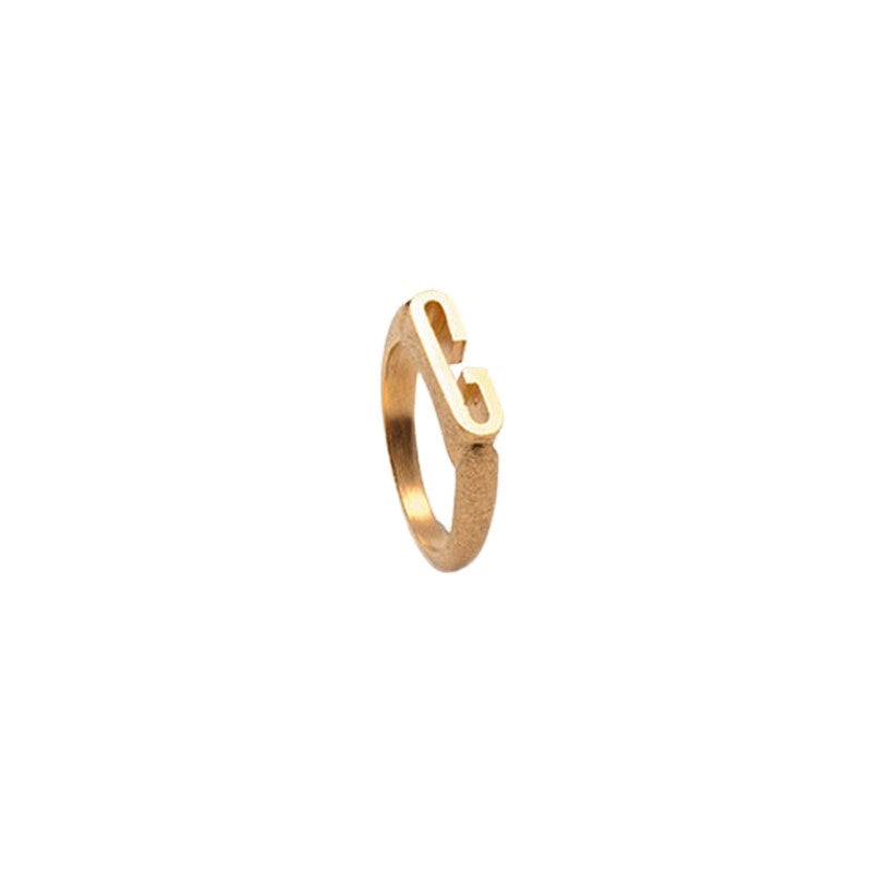 Initials Ring i forgyldt sølv med bogstaver