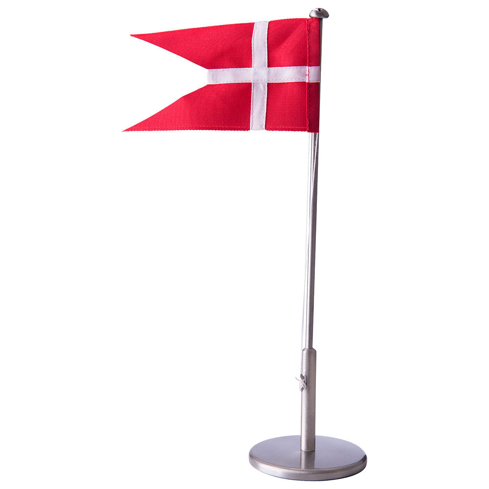 NOA Kids bordflag i fortinnet metal med rød og hvid vimpel.