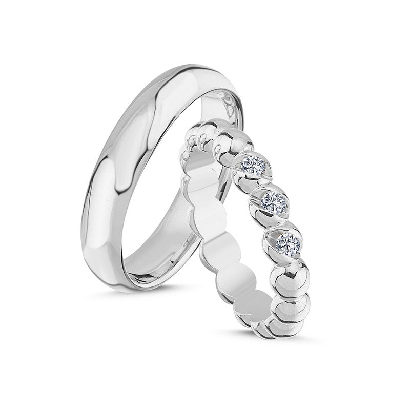 Nuran vielsesringe i 14 kt hvidguld med 0,15 ct brillanter