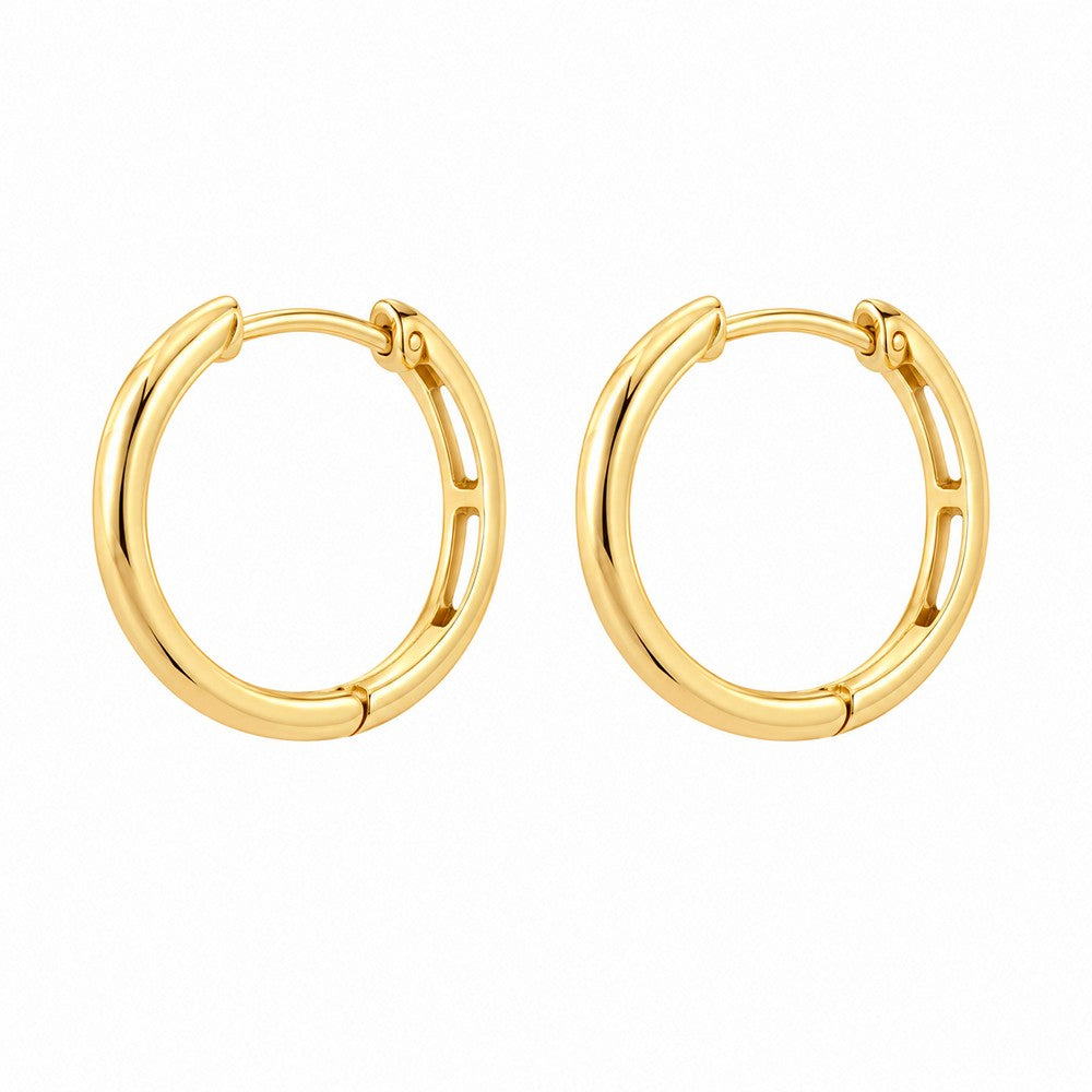 Creoler i 14 kt guld med kliklås, 15 mm i diameter