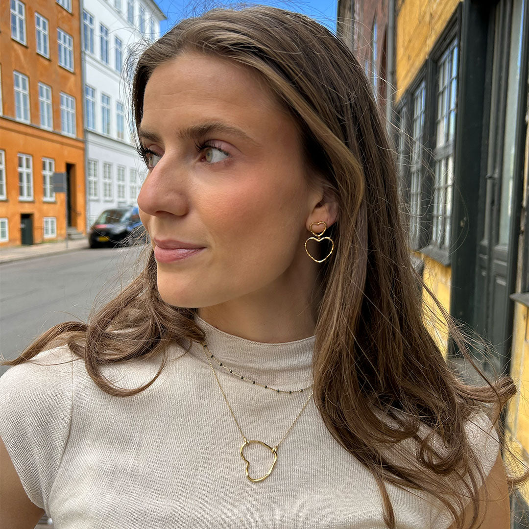 Enamel Lola halskæde i forgyldt messing, Khaki, model