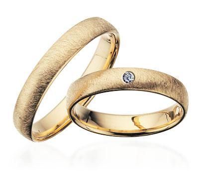 Vielsesringe - Guldringe 8-14 kt frostet 4 mm (med el. uden brillant)