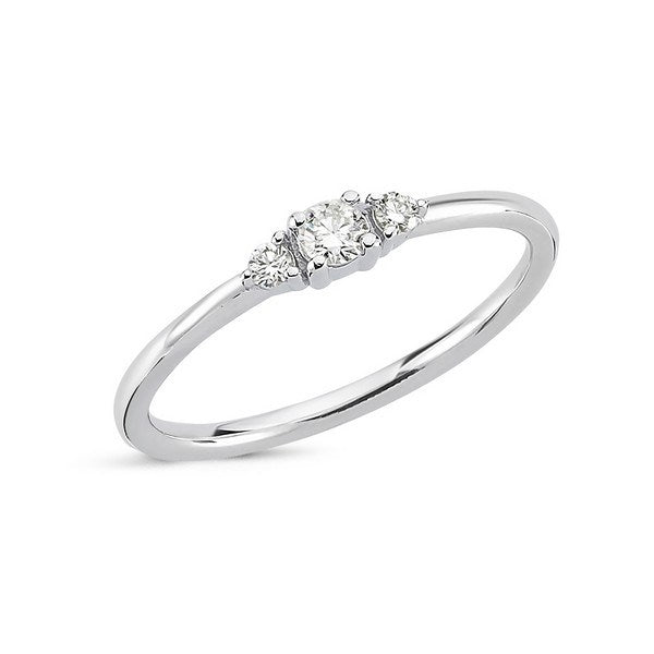 Petit Diamantring i 14 kt. hvidguld med i alt 0,15ct.