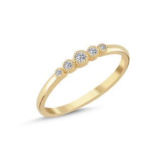 Nuran Athene alliancering i 14 karat guld med 5 brillantslebne diamanter på 0,08 carat i rørfatning